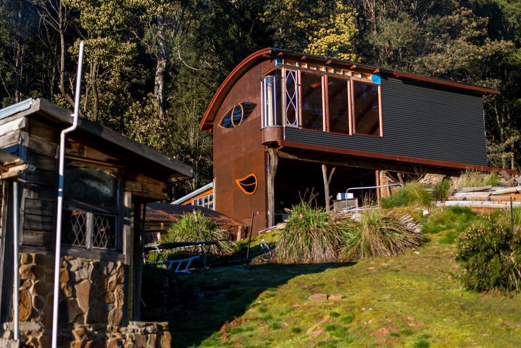 The Roundhouse Villa Jackeys Marsh ภายนอก รูปภาพ